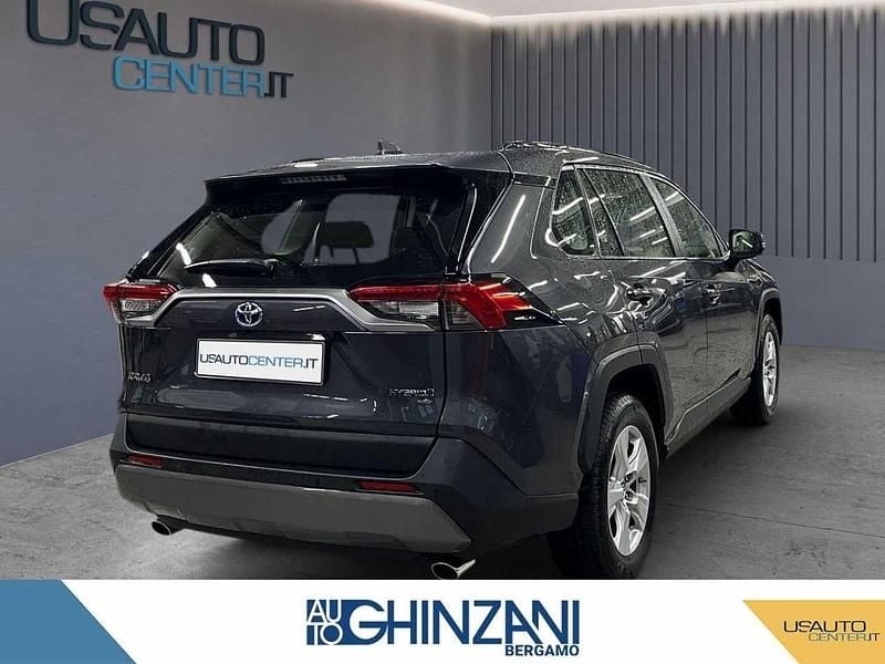 Usata Toyota RAV4 Active 218 CV (160 kW) 2019 Grigio SUV