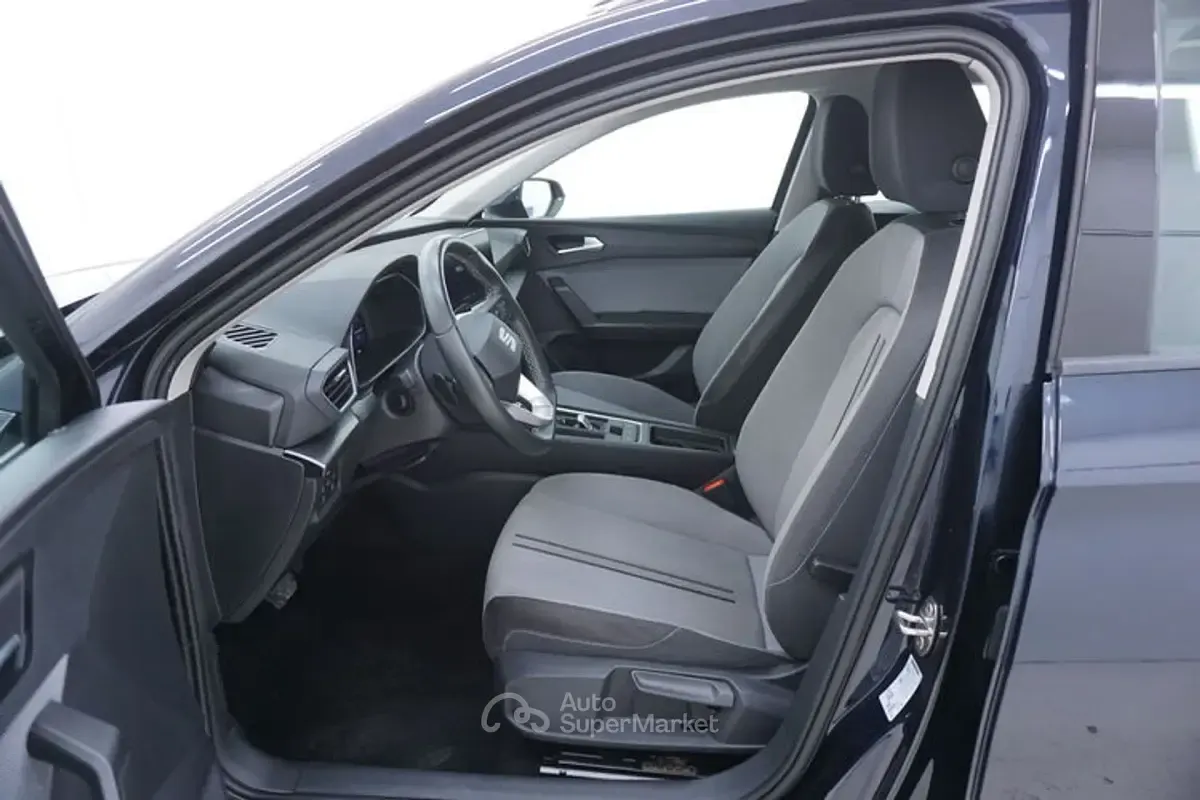Usata Seat Leon 150 CV (110 kW) 2022 Blu Station wagon