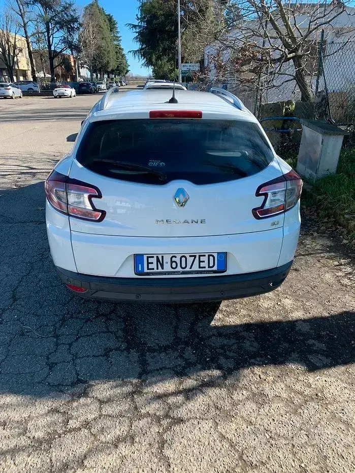 Usata Renault Mégane GrandTour 110 CV (80 kW) 2012 Bianco Station wagon
