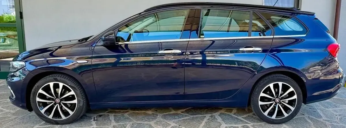 Usata Fiat Tipo Business 120 CV (88 kW) 2017 Blu Station wagon