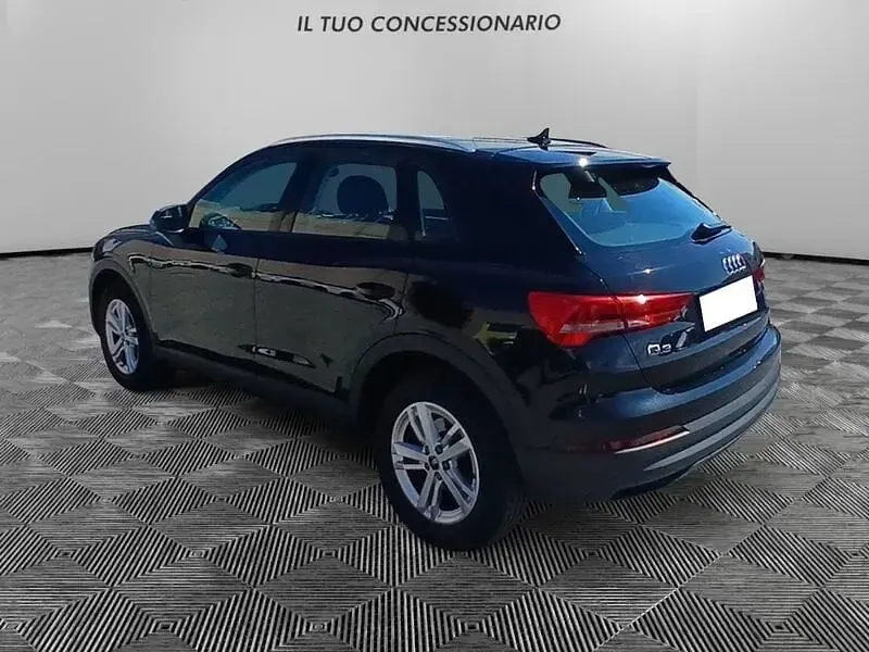 Usata Audi Q3 Business 150 CV (110 kW) 2022 Nero SUV