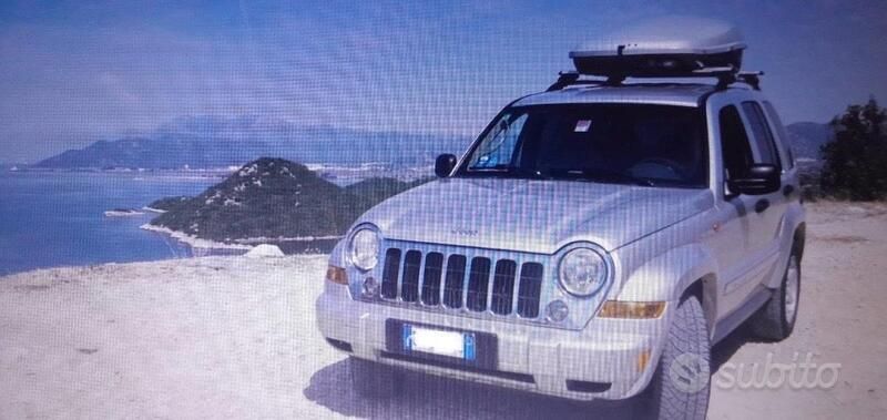 Usata Jeep Cherokee 2007 Grigio SUV