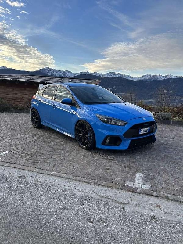 Usata Ford Focus RS 351 CV (258 kW) 2016 Blue nitro Berlina