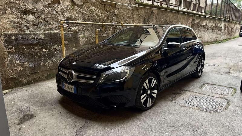 Usata Mercedes A180 109 CV (80 kW) 2013 Berlina
