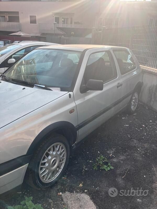 Usata VW Golf III 101 CV (74 kW) 1997 Grigio Berlina