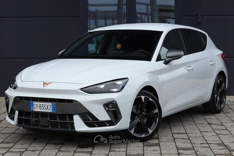 Usata Cupra Leon 150 CV (110 kW) 2025 Bianco Berlina