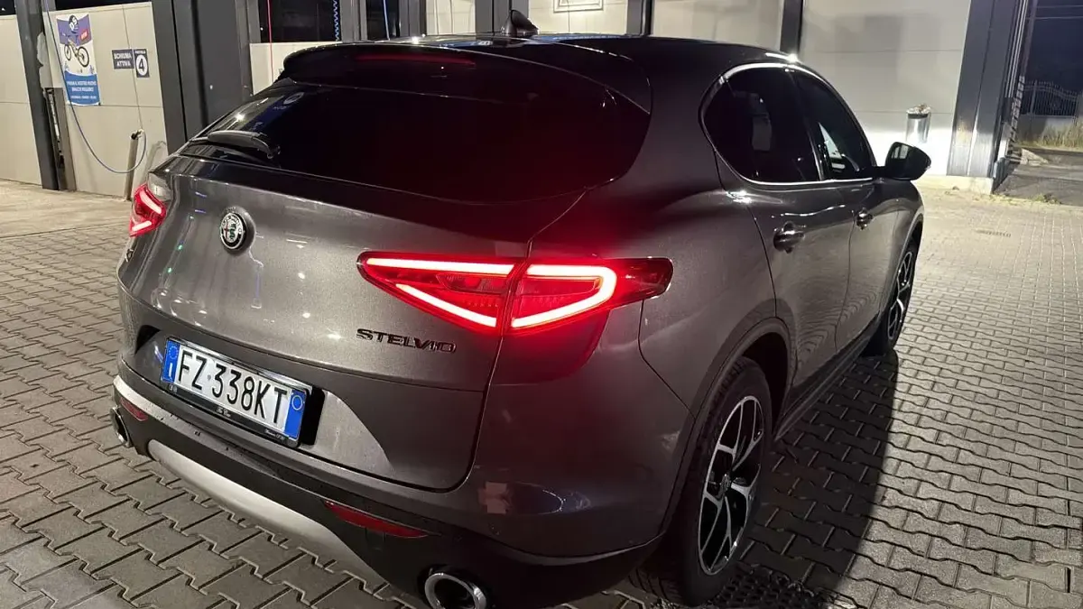 Usata Alfa Romeo Stelvio Business 190 CV (139 kW) 2019 Grigio SUV