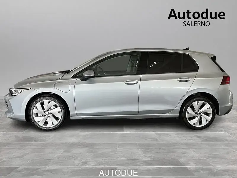 Usata VW Golf VIII Edition 204 CV (150 kW) 2025 Grigio Utilitaria