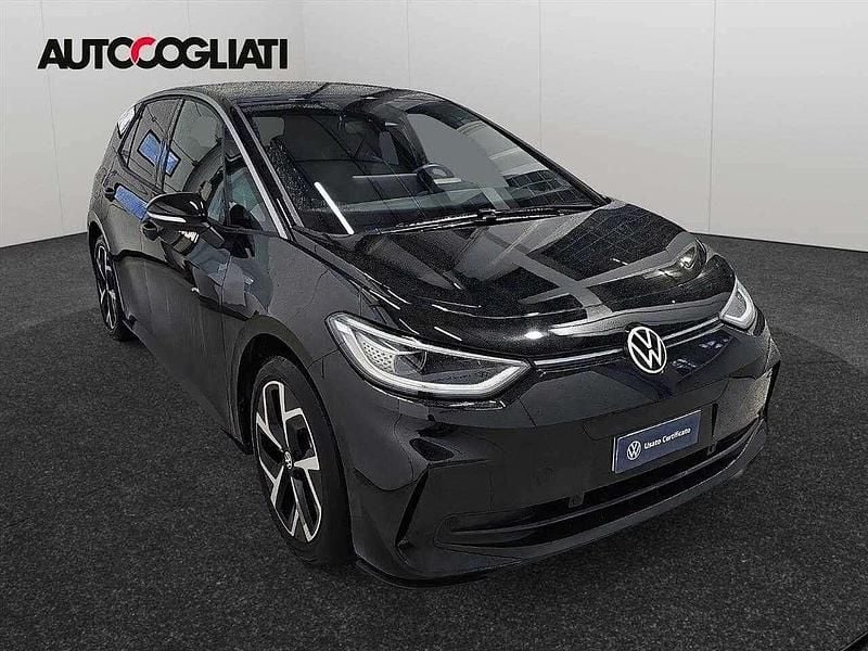 Usata VW ID.3 Pro 150 kW (204 CV) 2025 Grenadill black metallizzato Utilitaria