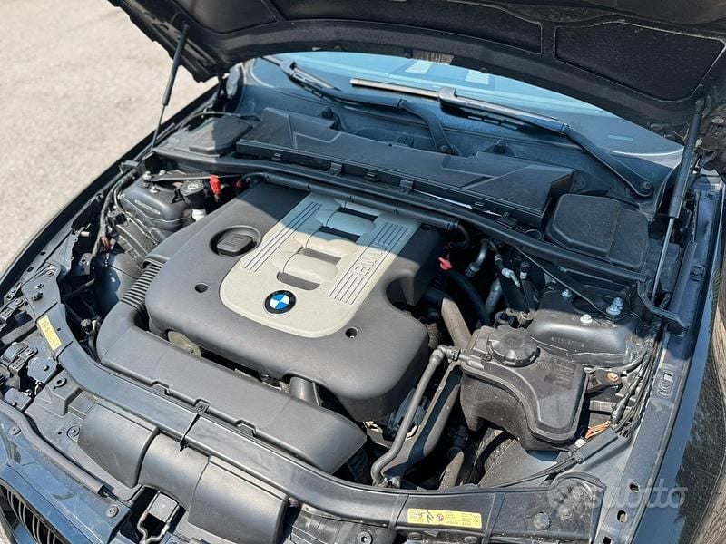 Usata BMW 325 197 CV (144 kW) 2009 Coupé