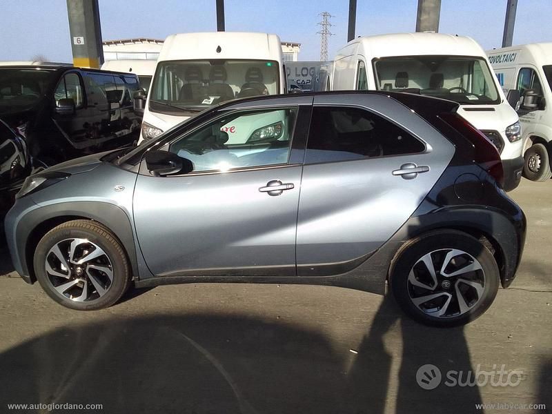 Nuova 2025 Toyota Aygo X Trend SUV | 18.500 € (Cara) - Immagine 1/1