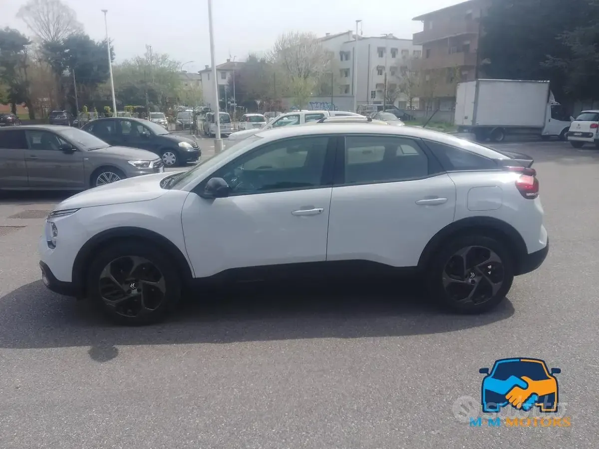 Usata Citroën C4 Shine 131 CV (96 kW) 2024 Bianco SUV