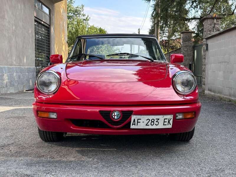 Rosso Usata 1992 Alfa Romeo Spider Cabrio | 23.490 € - Immagine 1/4