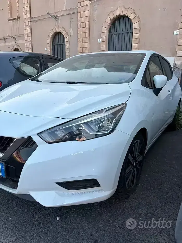 Usata Nissan Micra Acenta 65 CV (47 kW) 2017 Bianco Utilitaria