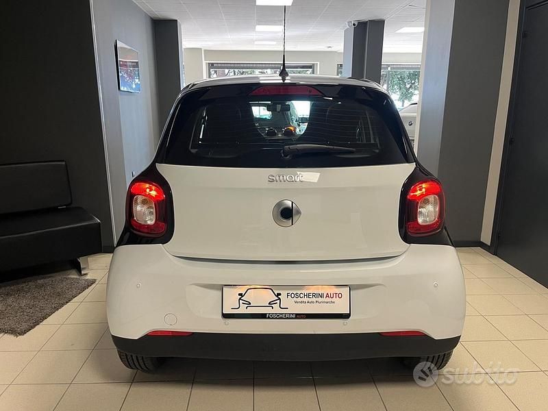 Usata Smart ForFour Passion 71 CV (52 kW) 2019 Bianco Utilitaria