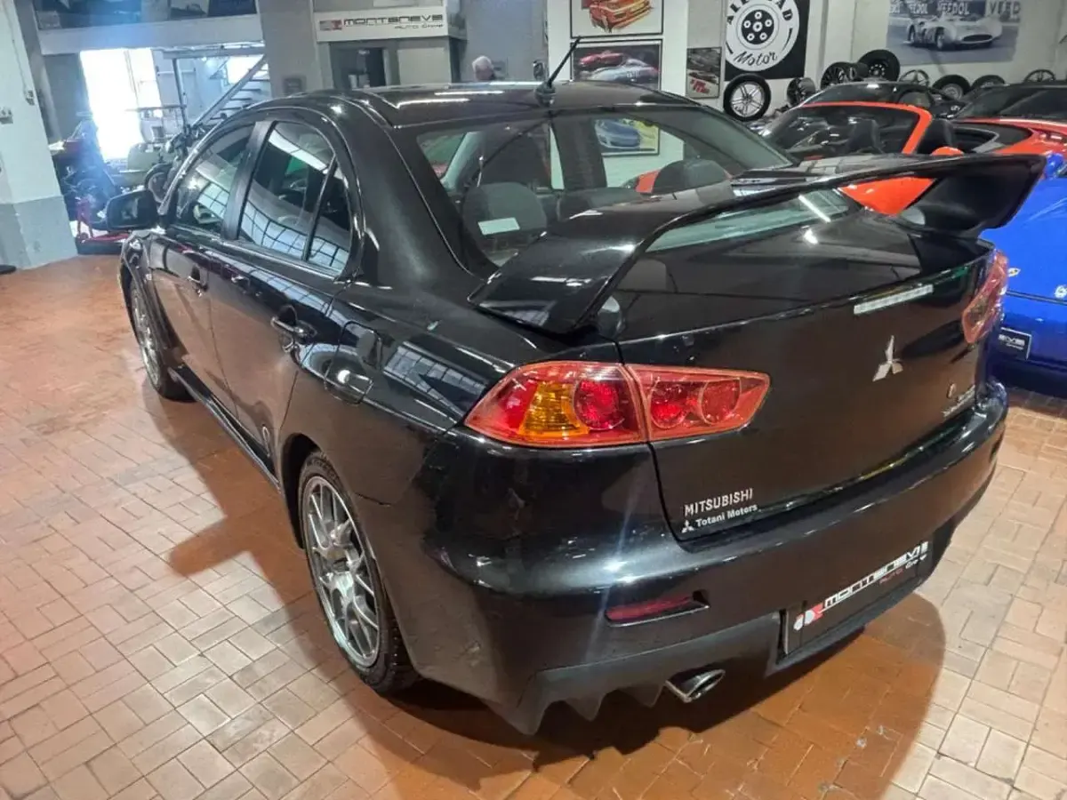 Usata Mitsubishi Lancer Evolution 295 CV (216 kW) 2010 Nero Berlina