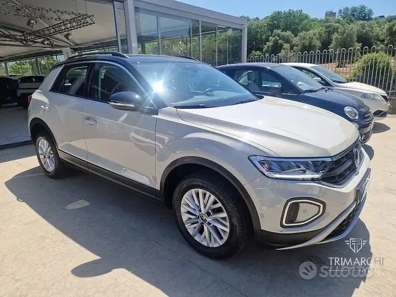 Usata VW T-Roc Life 116 CV (85 kW) 2024 Other SUV