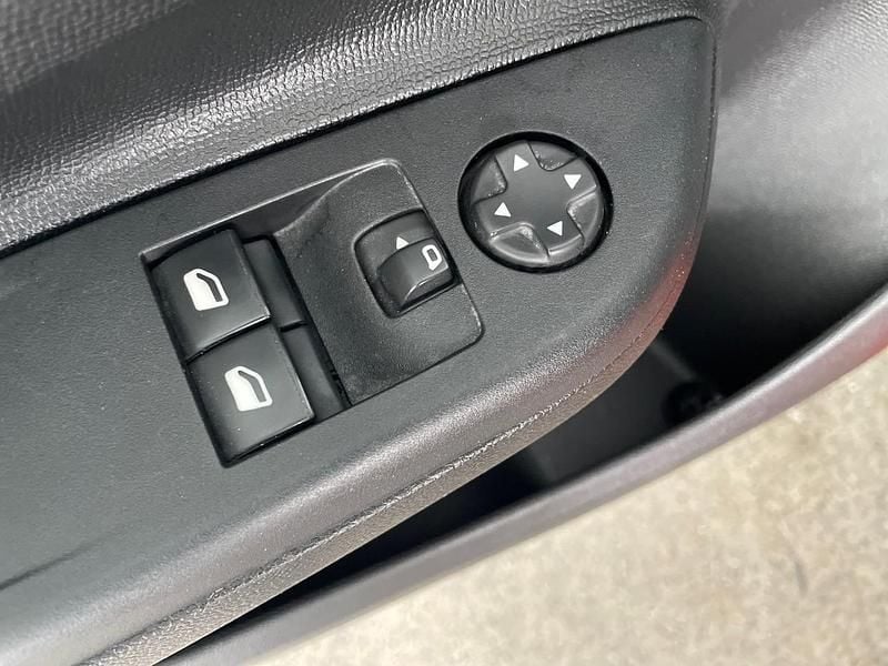 Usata Opel Corsa Edition 101 CV (74 kW) 2020 Arancione Utilitaria