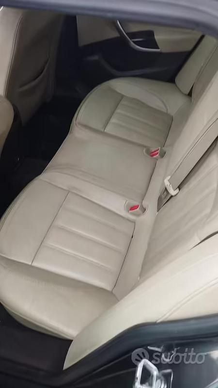 Usata Opel Insignia 160 CV (117 kW) 2010 Grigio Station wagon