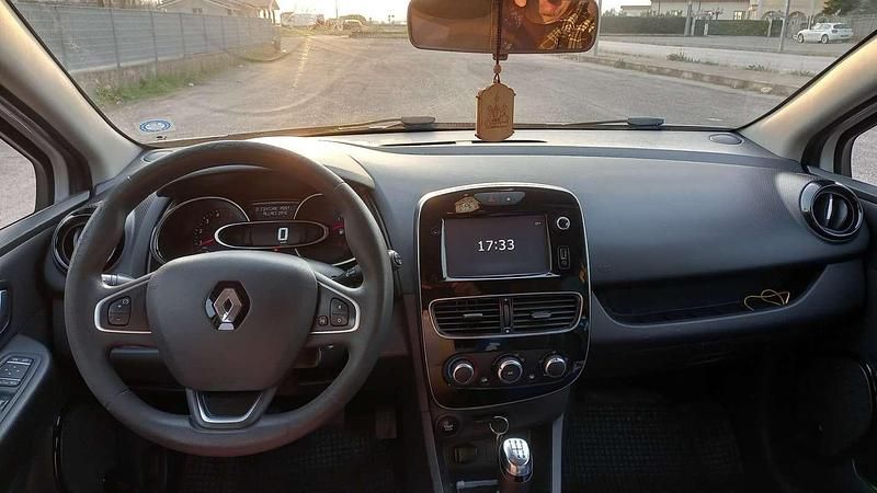 Occasion Renault Clio GrandTour Life 75 ch (55 kW) 2017 Break