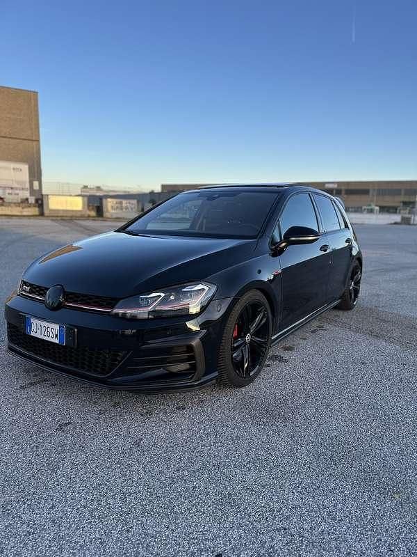 Usata VW Golf VII GTI 245 CV (180 kW) 2019 Berlina