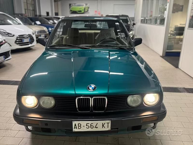 Usata BMW 318 Efficient Dynamics 112 CV (82 kW) 1991 Verde Berlina