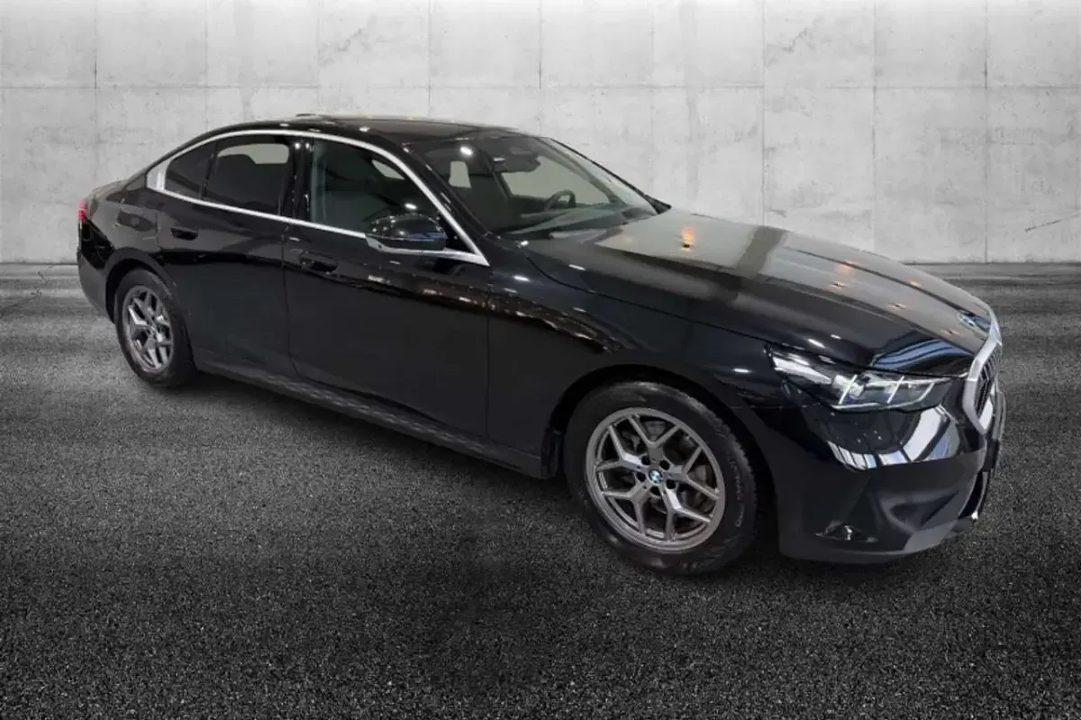 Usata BMW 520 197 CV (144 kW) 2024 Nero Berlina