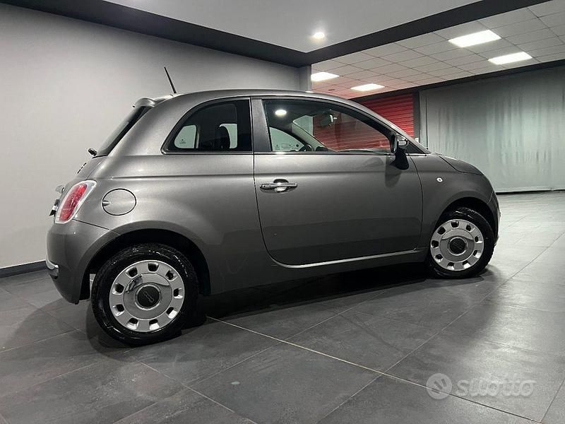 Usata Fiat 500 69 CV (50 kW) 2014 Grigio scuro Utilitaria