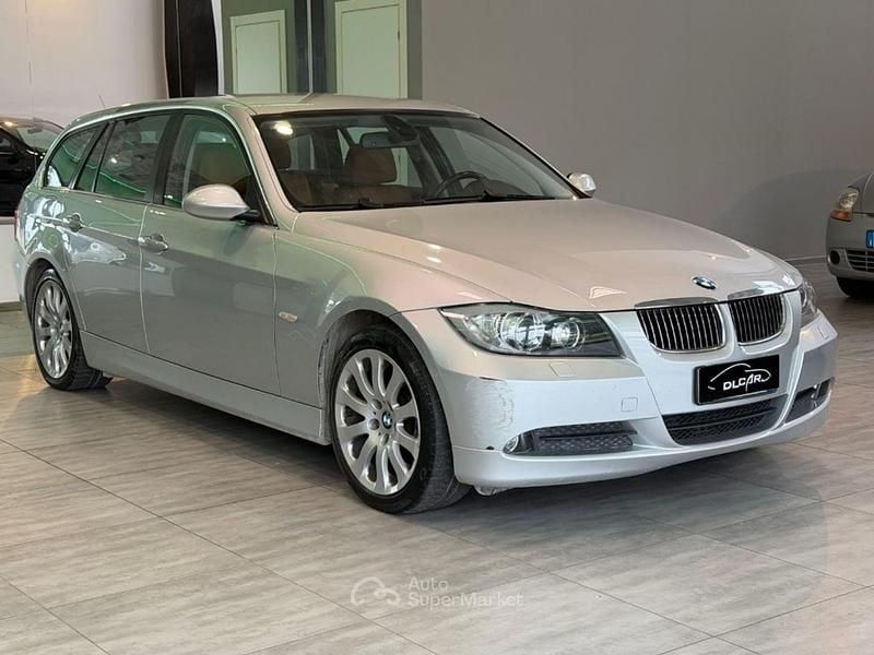 Usata BMW 325 197 CV (144 kW) 2007 Grigio Station wagon