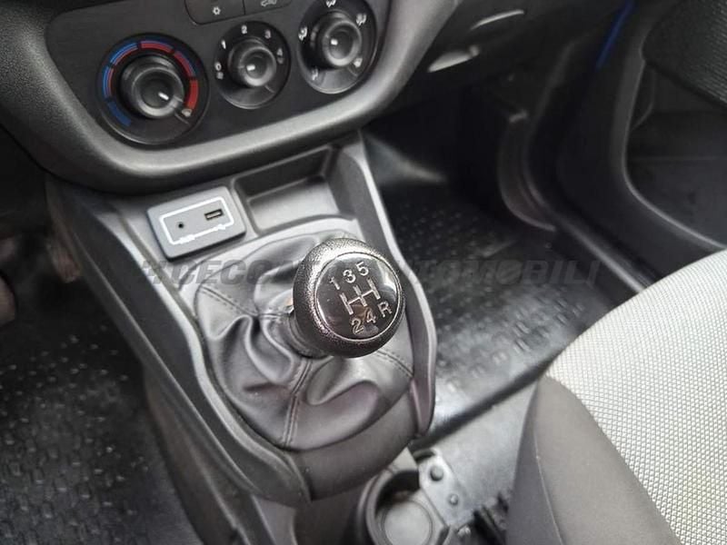 Usata Fiat Doblò 95 CV (69 kW) 2018 Blu Monovolume