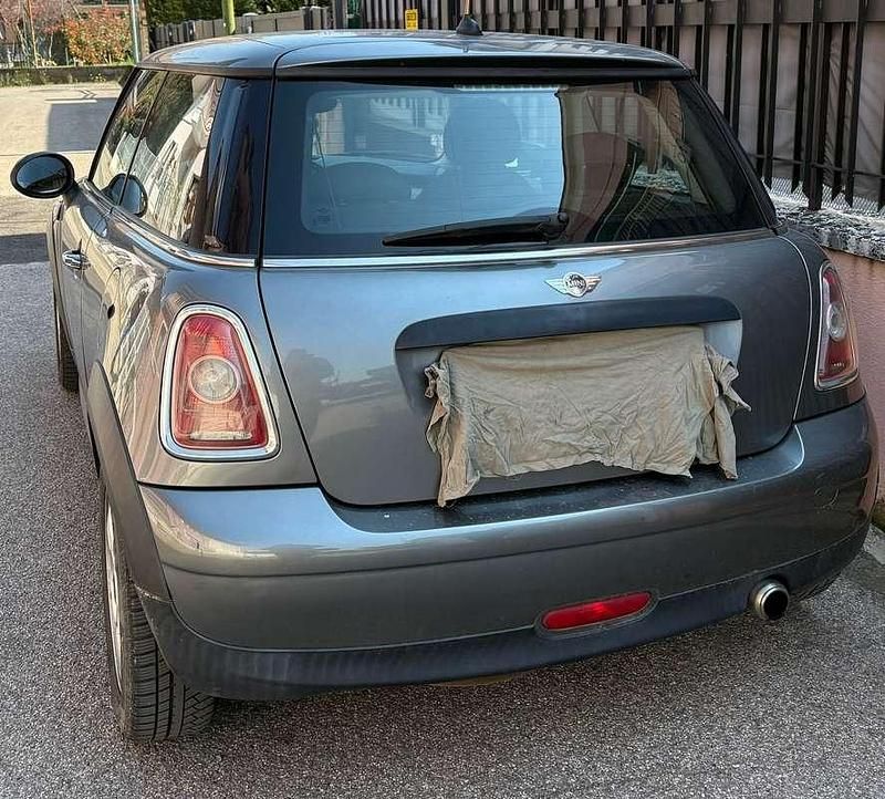 Usata Mini ONE 75 CV (55 kW) 2010 Grigio Utilitaria