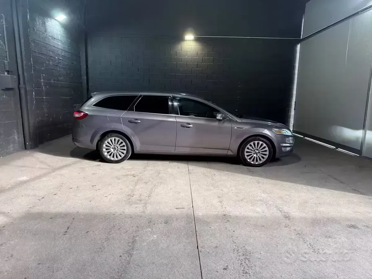 Usata Ford Mondeo 163 CV (119 kW) 2011 Grigio Station wagon
