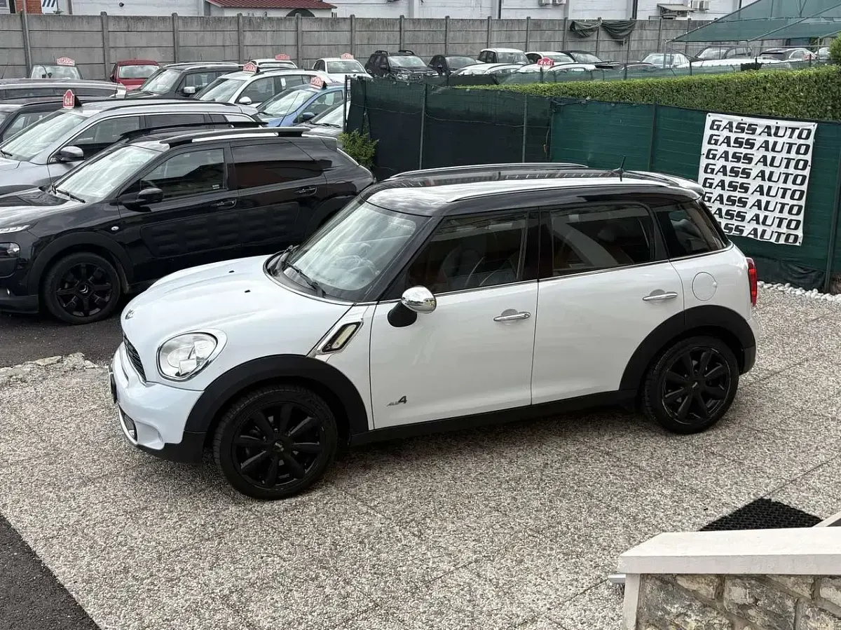 Usata Mini Cooper SD Countryman 143 CV (105 kW) 2011 Bianco SUV