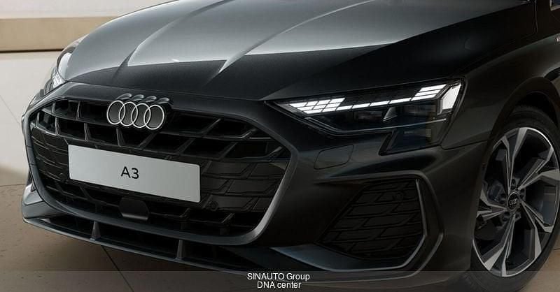 Nuova Audi A3 Sportback e-tron Ambiente 150 CV (110 kW) 2026 Grigio scuro Utilitaria