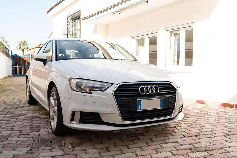 Usata Audi A3 Attraction 116 CV (85 kW) 2018 Bianco Berlina