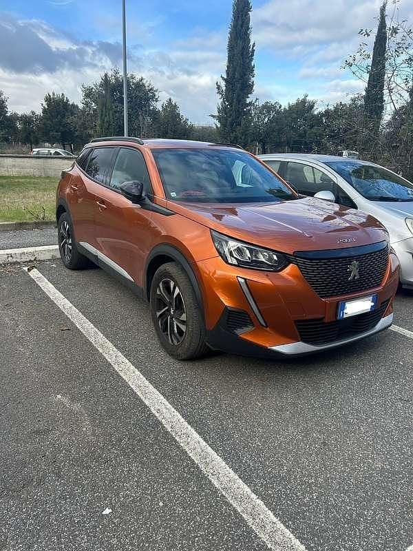 Usata Peugeot 2008 Allure 110 CV (80 kW) 2023 SUV