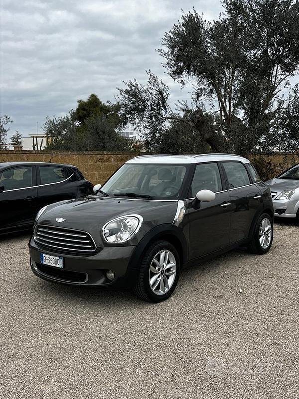 Usata Mini Cooper Countryman 111 CV (81 kW) 2011 Verde SUV