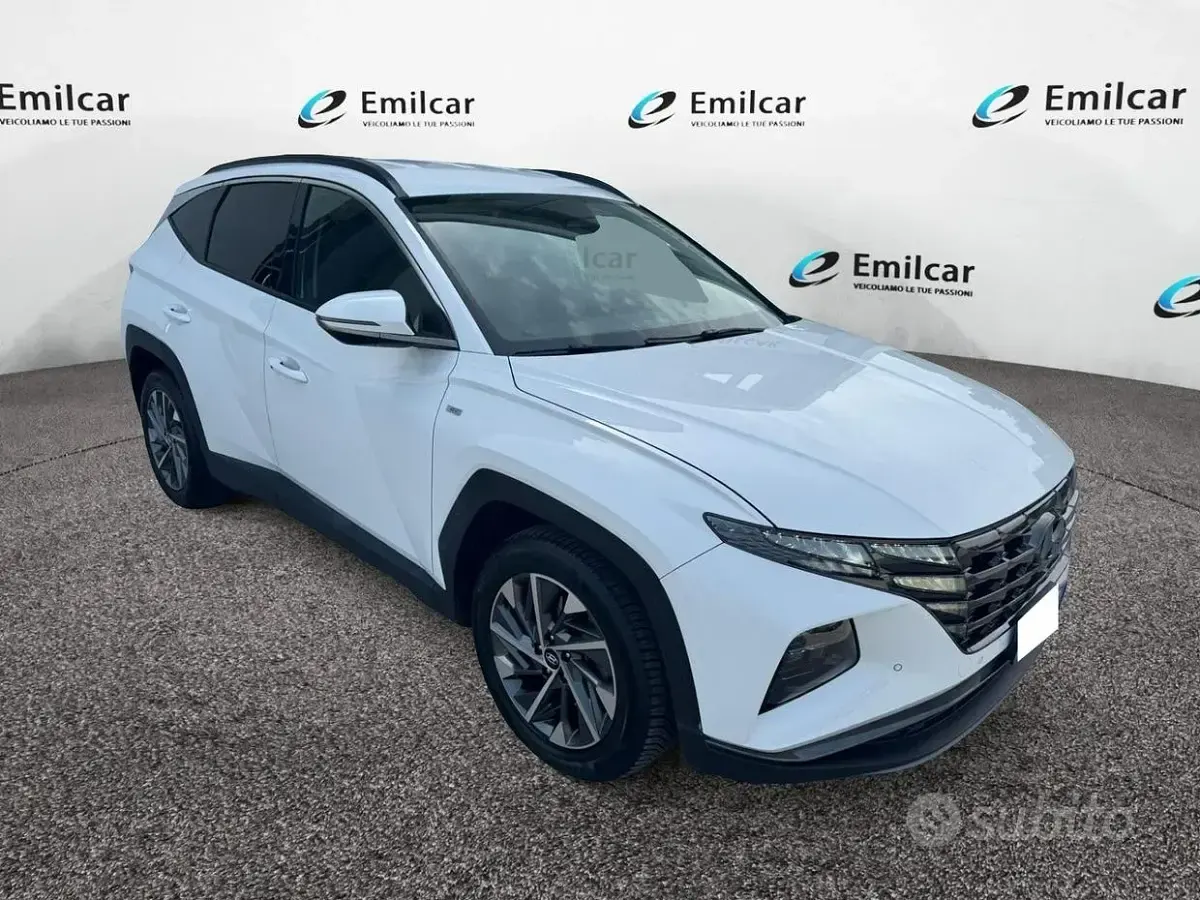 Gebraucht Hyundai Tucson 136 PS (100 kW) 2022 Weiß SUV