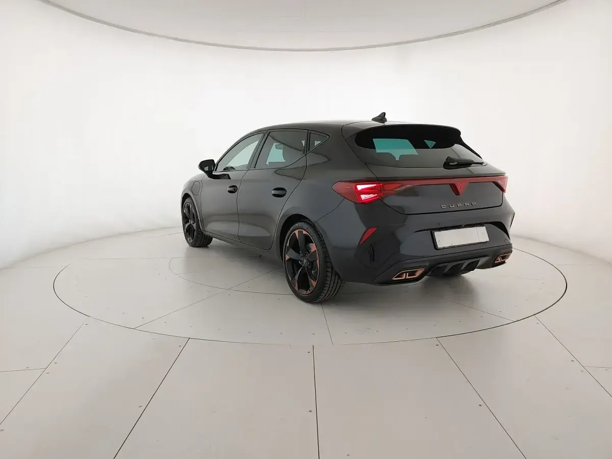 Nuova Cupra Leon 204 CV (150 kW) 2026 Nero midnight Berlina
