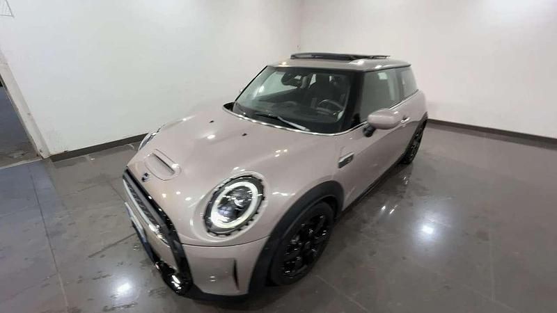 Argento Usata 2022 Mini Cooper S Due volumi | 25.990 € (Ottimo prezzo) - Immagine 1/4