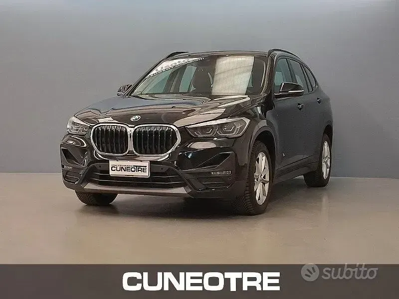 Usata BMW X1 Efficient Dynamics 190 CV (139 kW) 2022 Nero SUV
