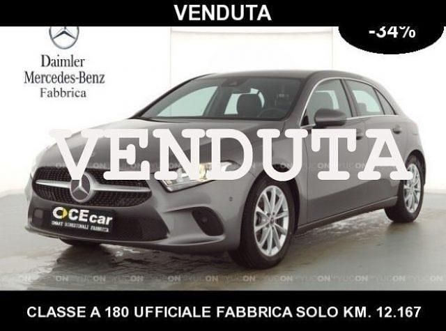 Usata Mercedes A180 Sport 136 CV (100 kW) 2020 Grigio scuro Berlina