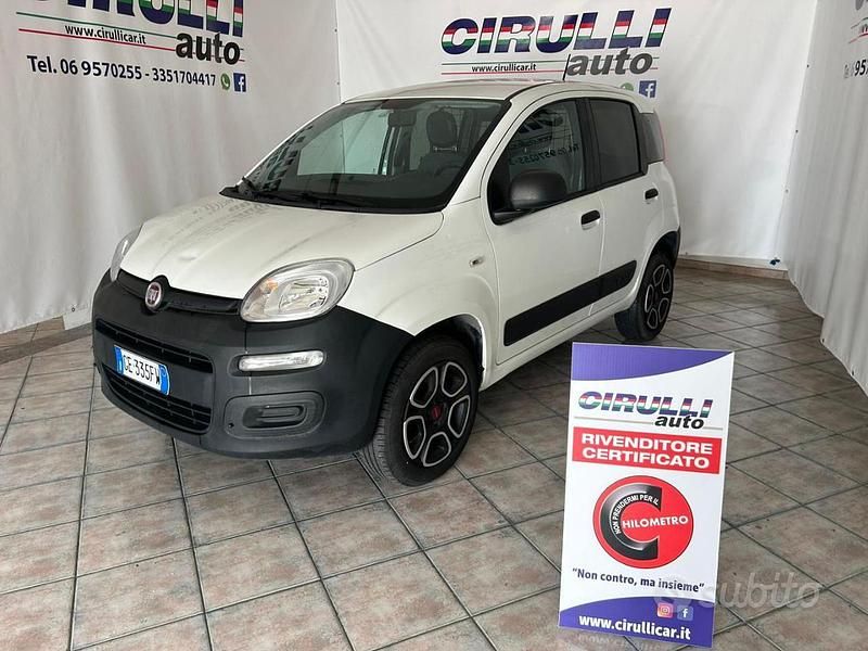 Usata Fiat Panda 4x4 Pop 84 CV (61 kW) 2021 Bianco Utilitaria