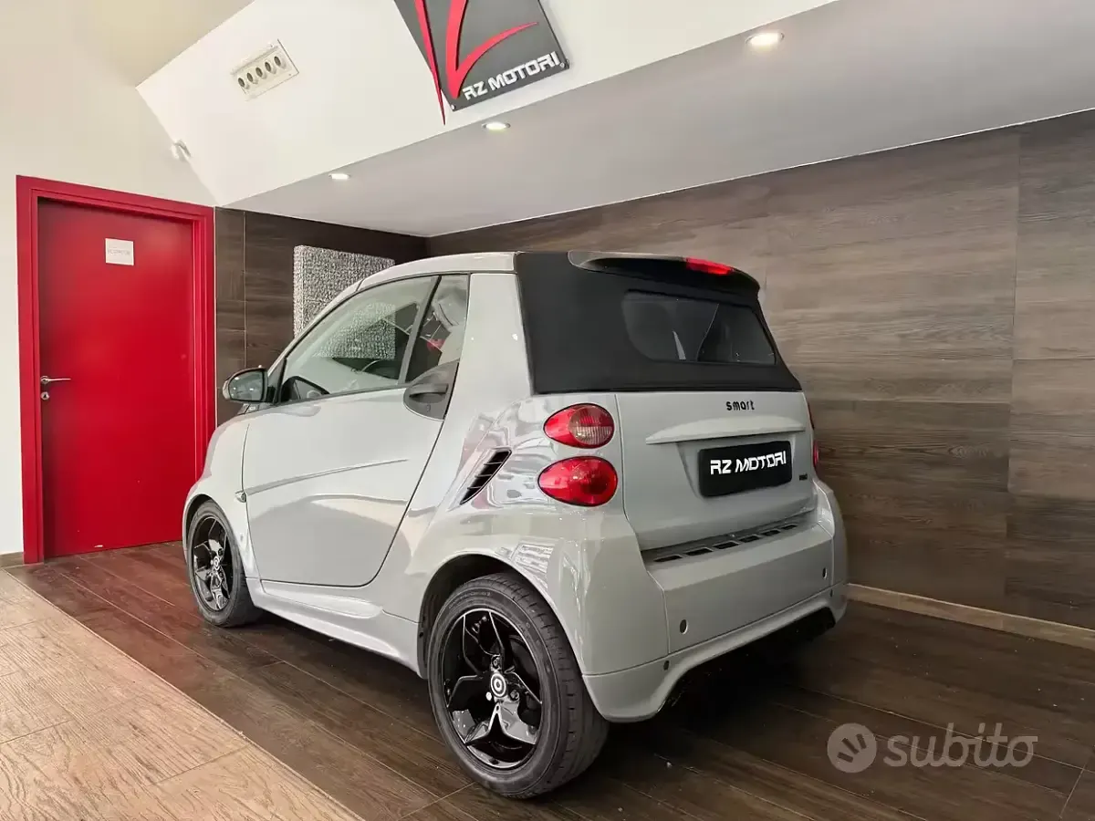 Usado Smart ForTwo Cabrio Pulse 71 CV (52 kW) 2014 Gris Descapotable