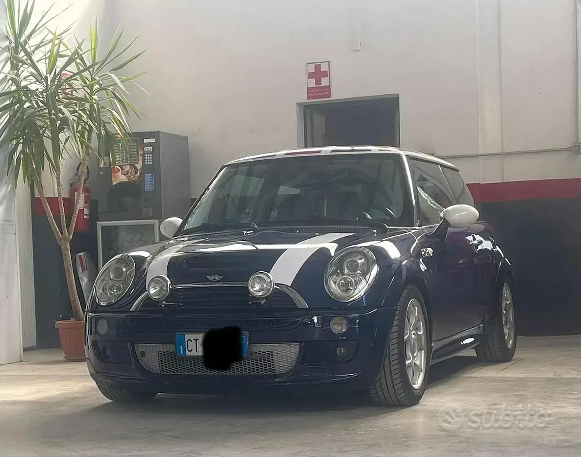 Usata Mini Cooper S 170 CV (125 kW) 2005 Bluazzurro Utilitaria