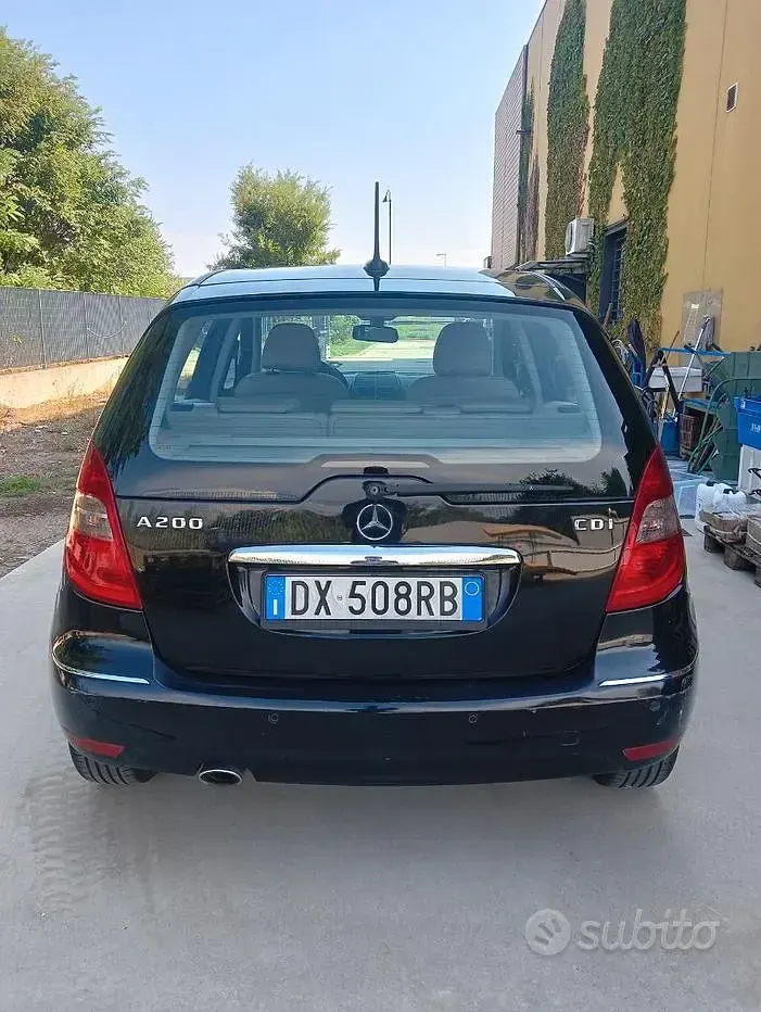 Usata Mercedes A200 140 CV (102 kW) 2009 Nero Berlina