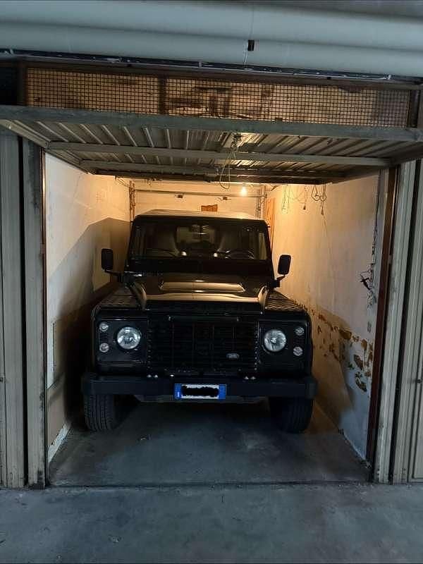 Usata Land Rover Defender 122 CV (89 kW) 2014 Verde Station wagon