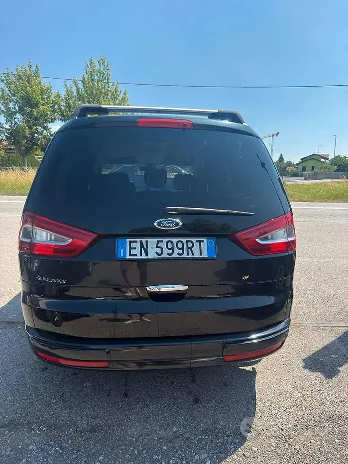 Usata Ford Galaxy Titanium 163 CV (119 kW) 2012 Nero Monovolume