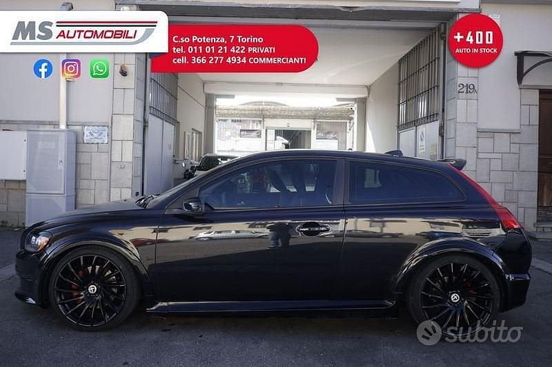 Usata Volvo C30 Momentum 220 CV (161 kW) 2007 Nero Utilitaria