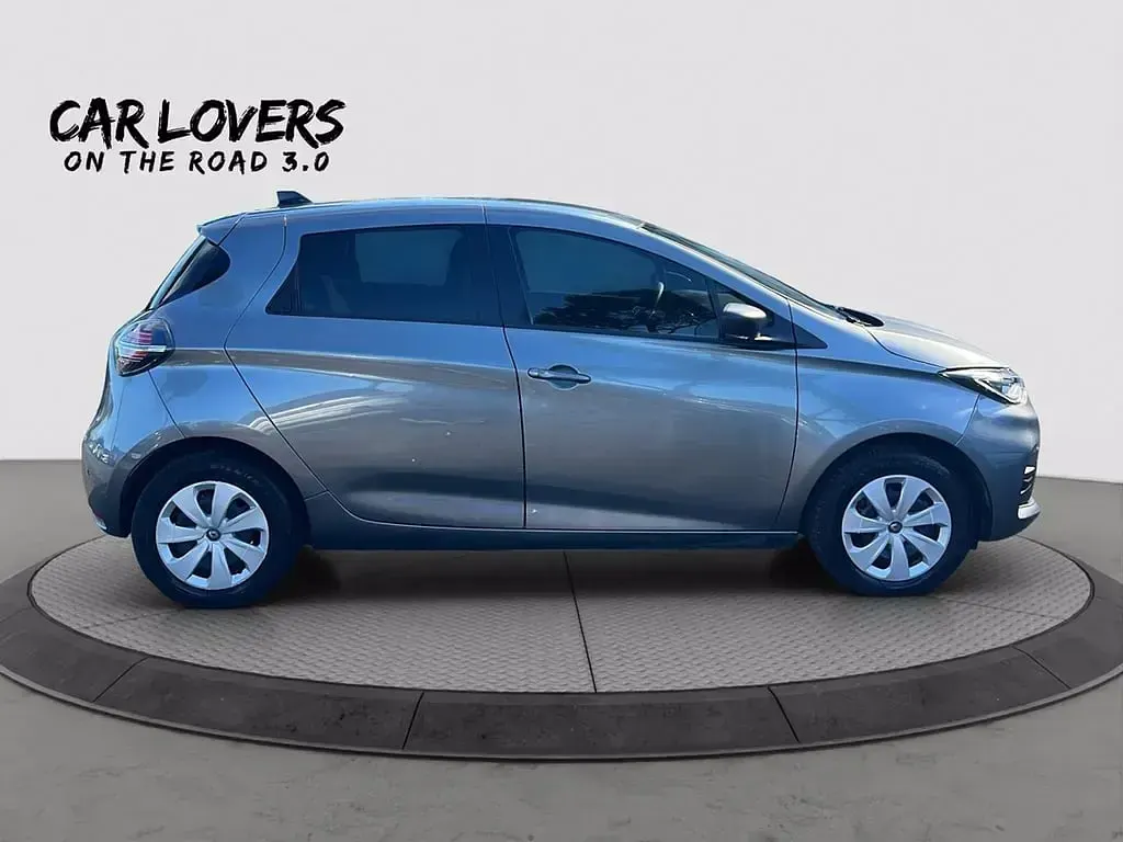 Usata Renault Zoe Evolution 99 kW (135 CV) 2022 Grigio scuro Utilitaria